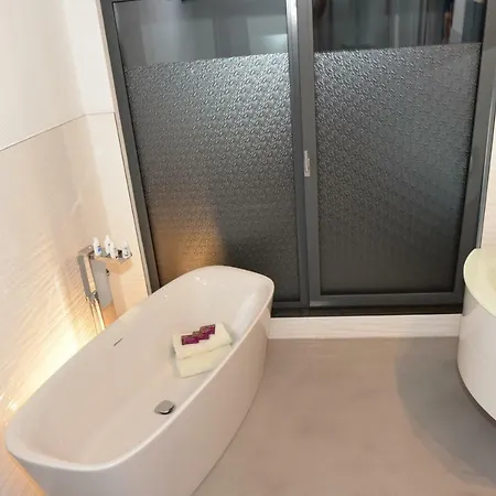 The Fountain Loft - 170sqm Villa *